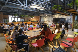 從工業小鎮到藝術中心 一場設計與藝術的游學之旅