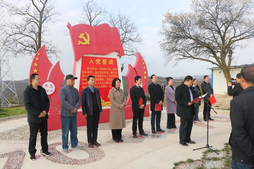 平?jīng)鍪忻褡逦幕囆g(shù)研究會(huì)為群眾提供中華文化藝術(shù)展示交流活動(dòng)